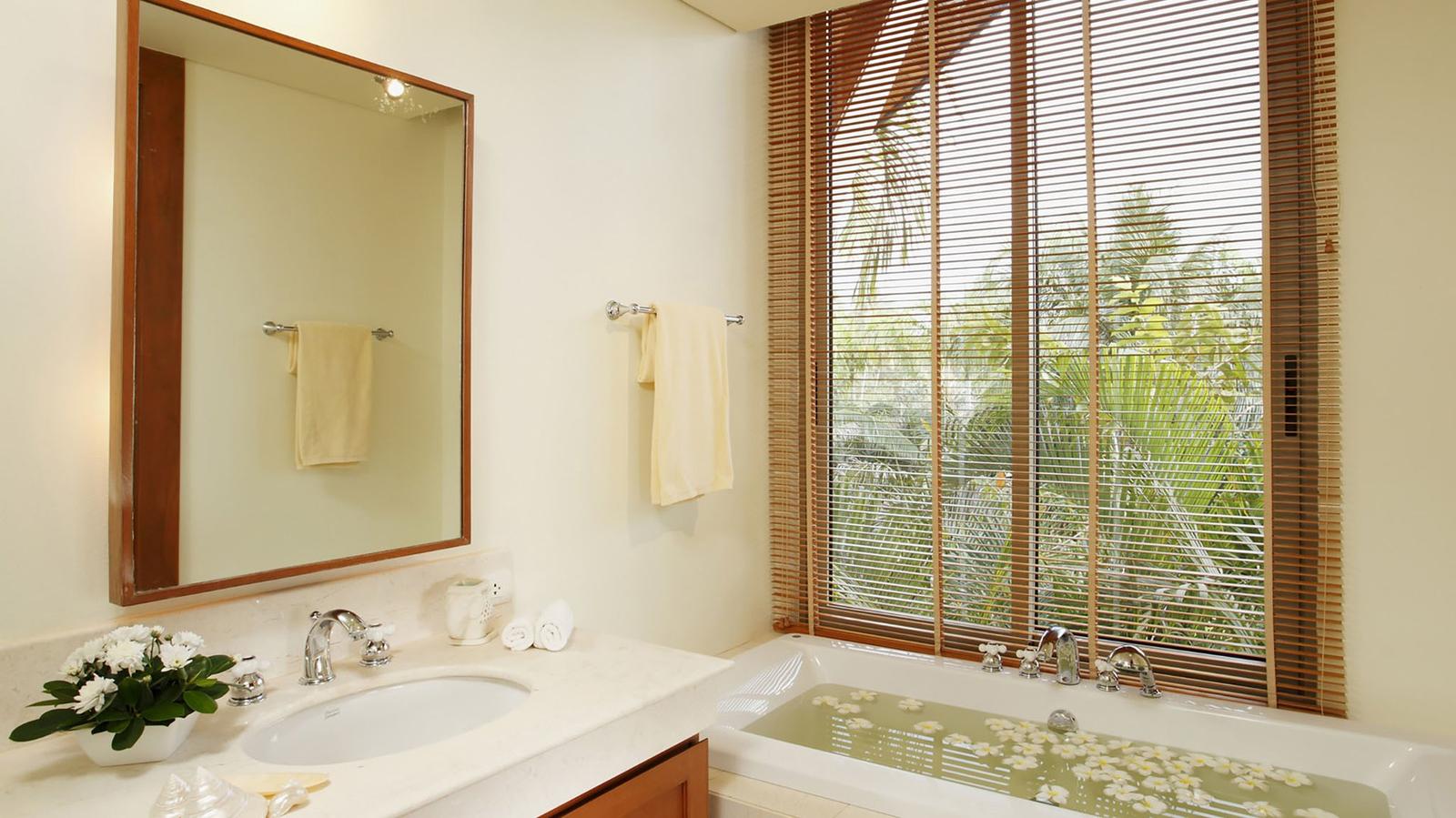 The Ocho Baan Taley Rom - Gallery Image 31 in Natai Beach, Phang Nga, Phuket, Thailand