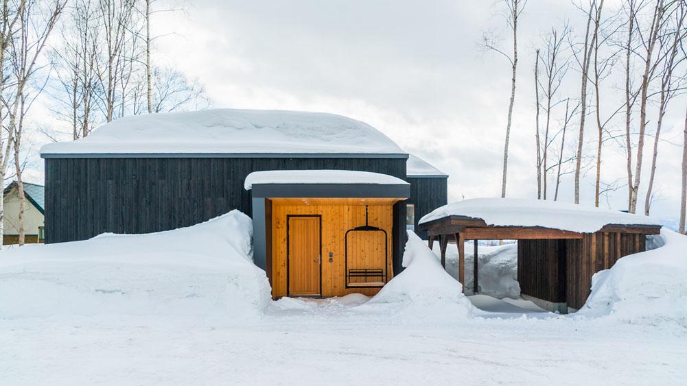 The Ocho Birchwood Chalet - 3 Bedroom Luxury Villa in Soga, Niseko Village, Niseko, Japan