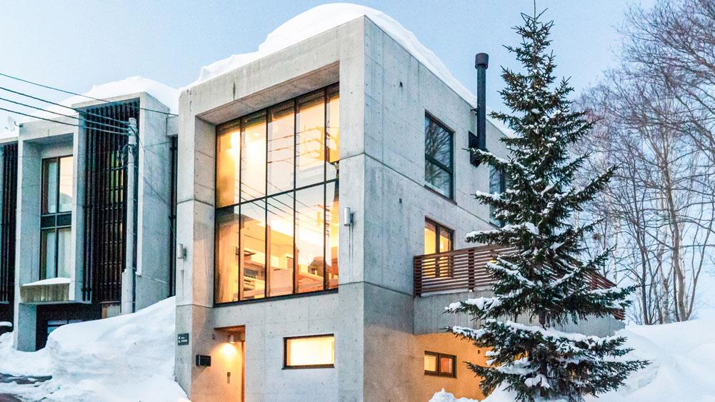 The Ocho Kita Kitsune Chalet - 4 Bedroom Luxury Villa in Hirafu village, Niseko, Japan