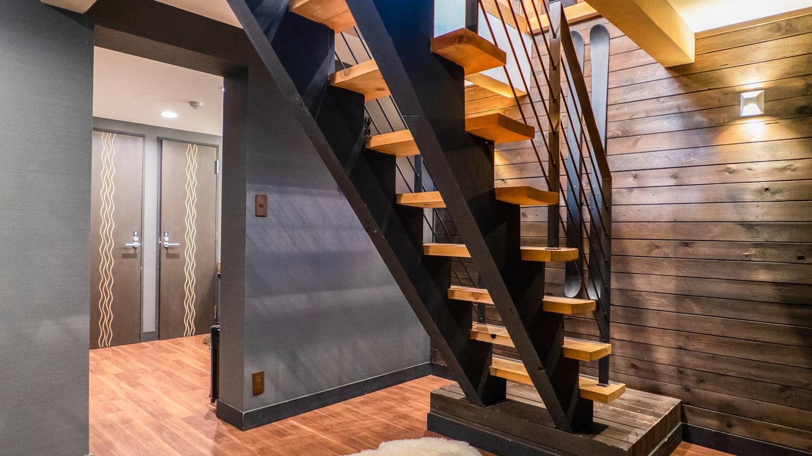 The Ocho Momiji Lodge - Gallery Image 17 in Middle Village Hirafu, Niseko, Japan