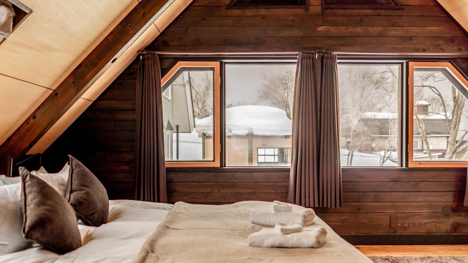 The Ocho Momiji Lodge - Gallery Image 18 in Middle Village Hirafu, Niseko, Japan