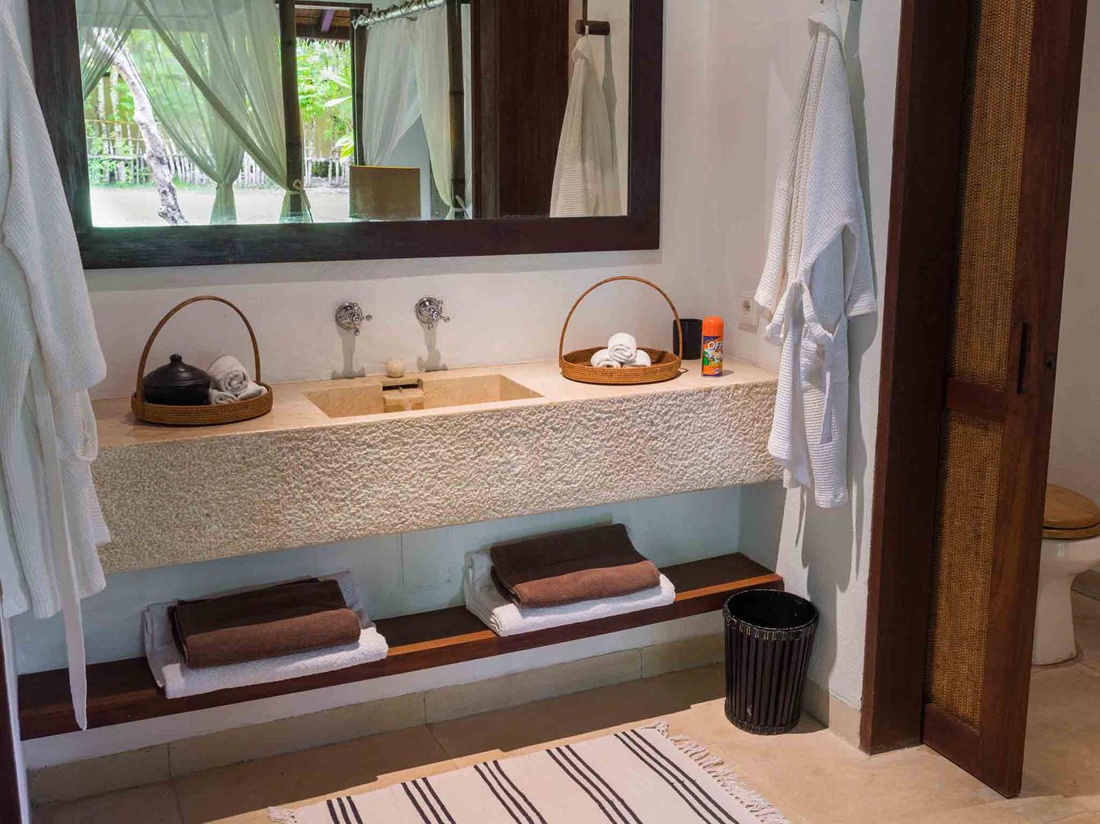 The Ocho Sira Beach House - Gallery Image 9 in Sira Beach, Lombok, Indonesia