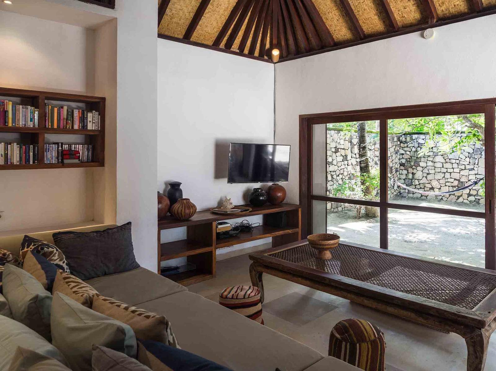 The Ocho Sira Beach House - Gallery Image 10 in Sira Beach, Lombok, Indonesia