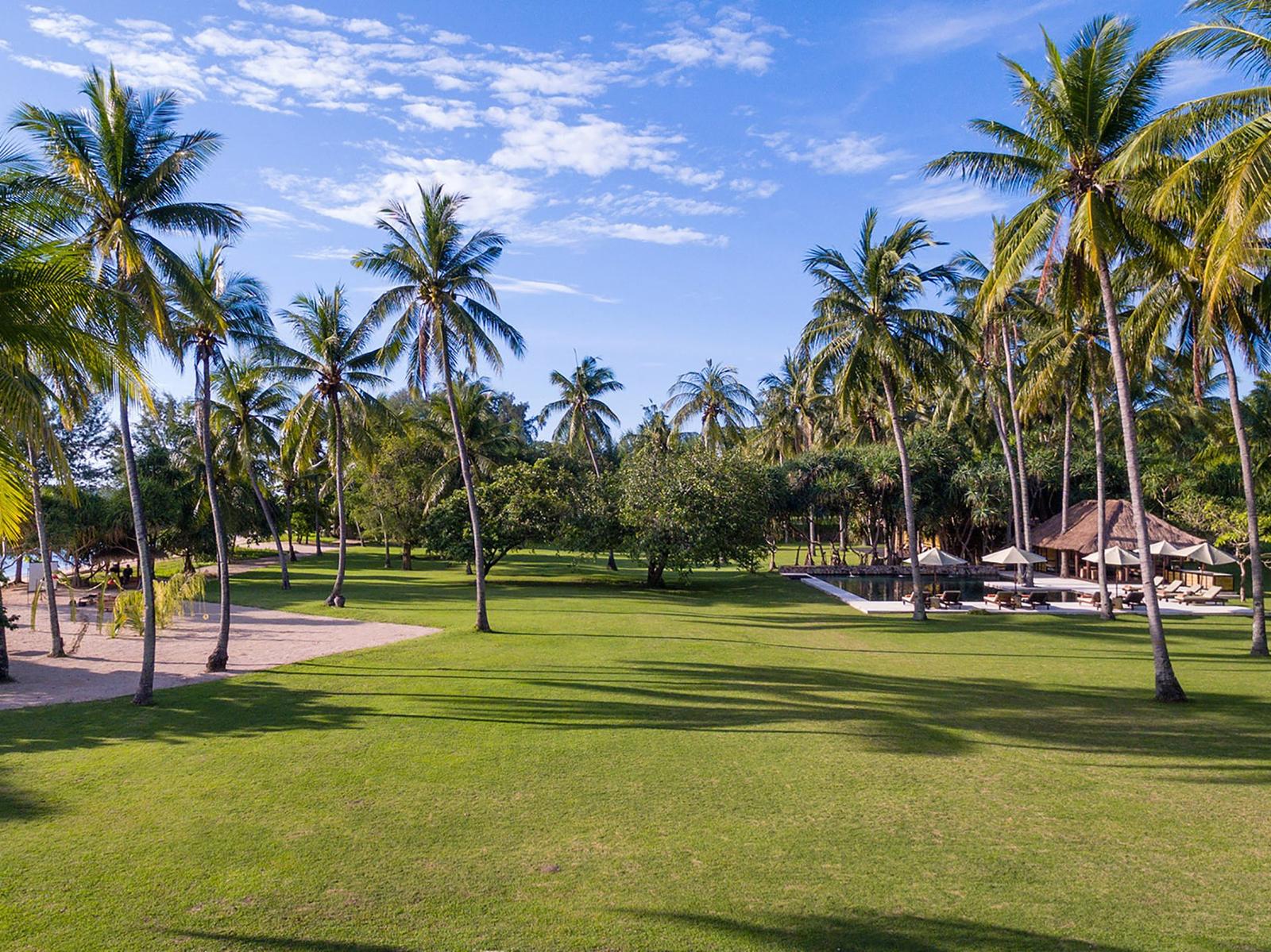 The Ocho Sira Beach House - Gallery Image 14 in Sira Beach, Lombok, Indonesia